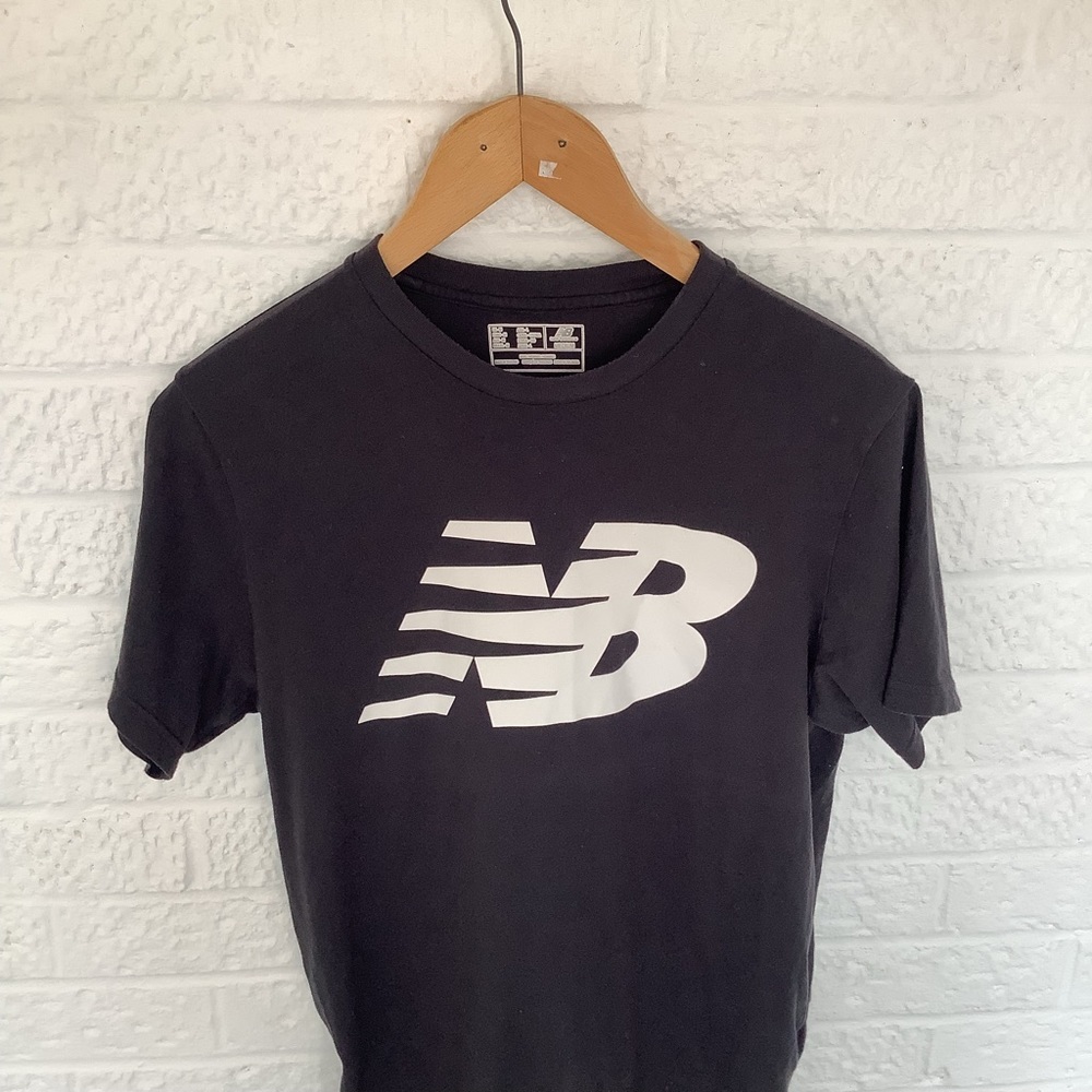 New Balance Crew Neck T Shirt - Size M - Black & White - Cotton - P2P 21” - Picture 4 of 7